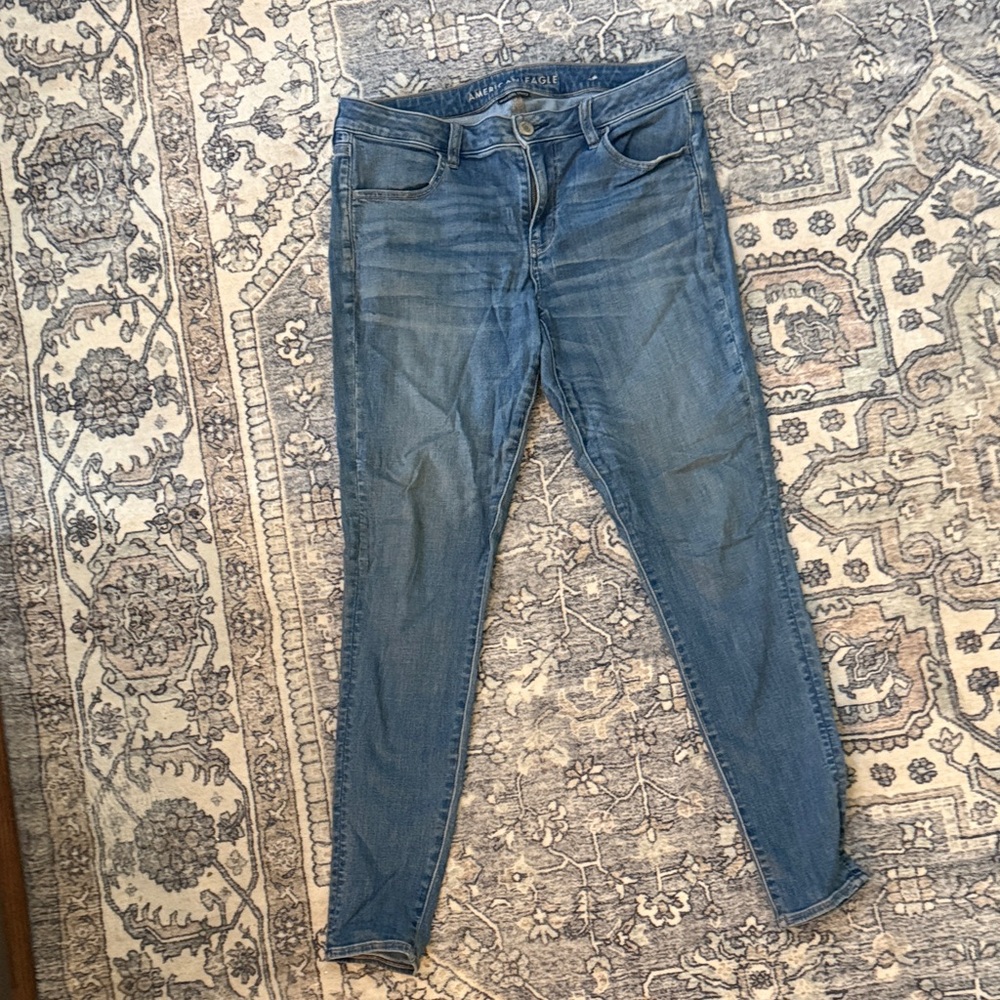 American Eagle Outfitters Light Blue Skinny Jeans